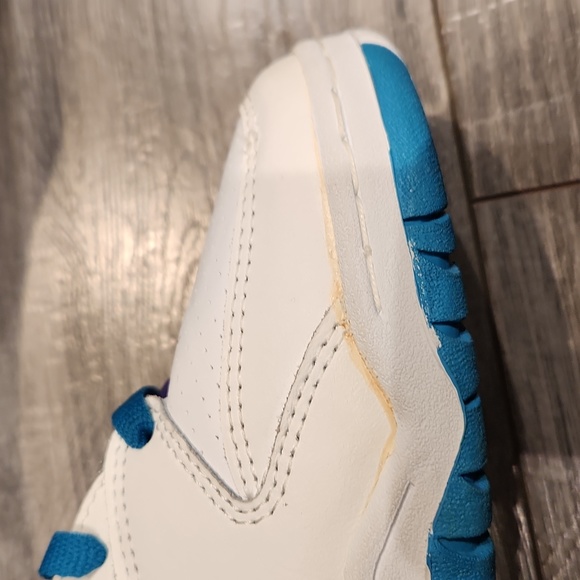 Vintage NWOT 1991 LA Gear 6282 Women's sz 8 High Top Sneakers - Picture 4 of 11